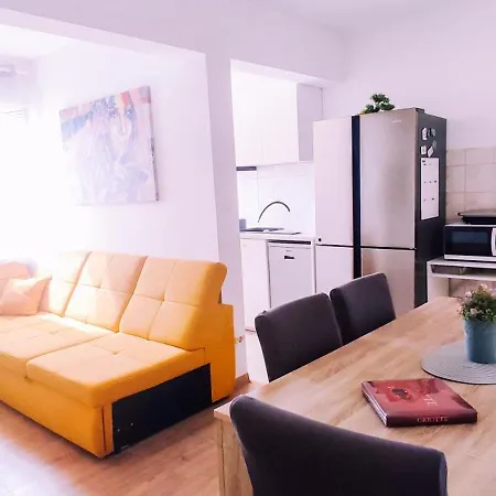 Apartment T&d *