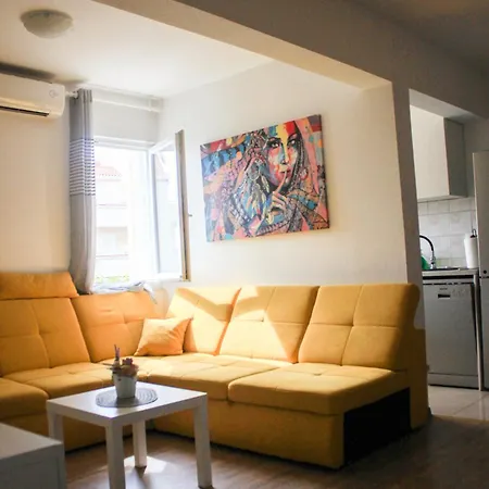 T&d Apartment *